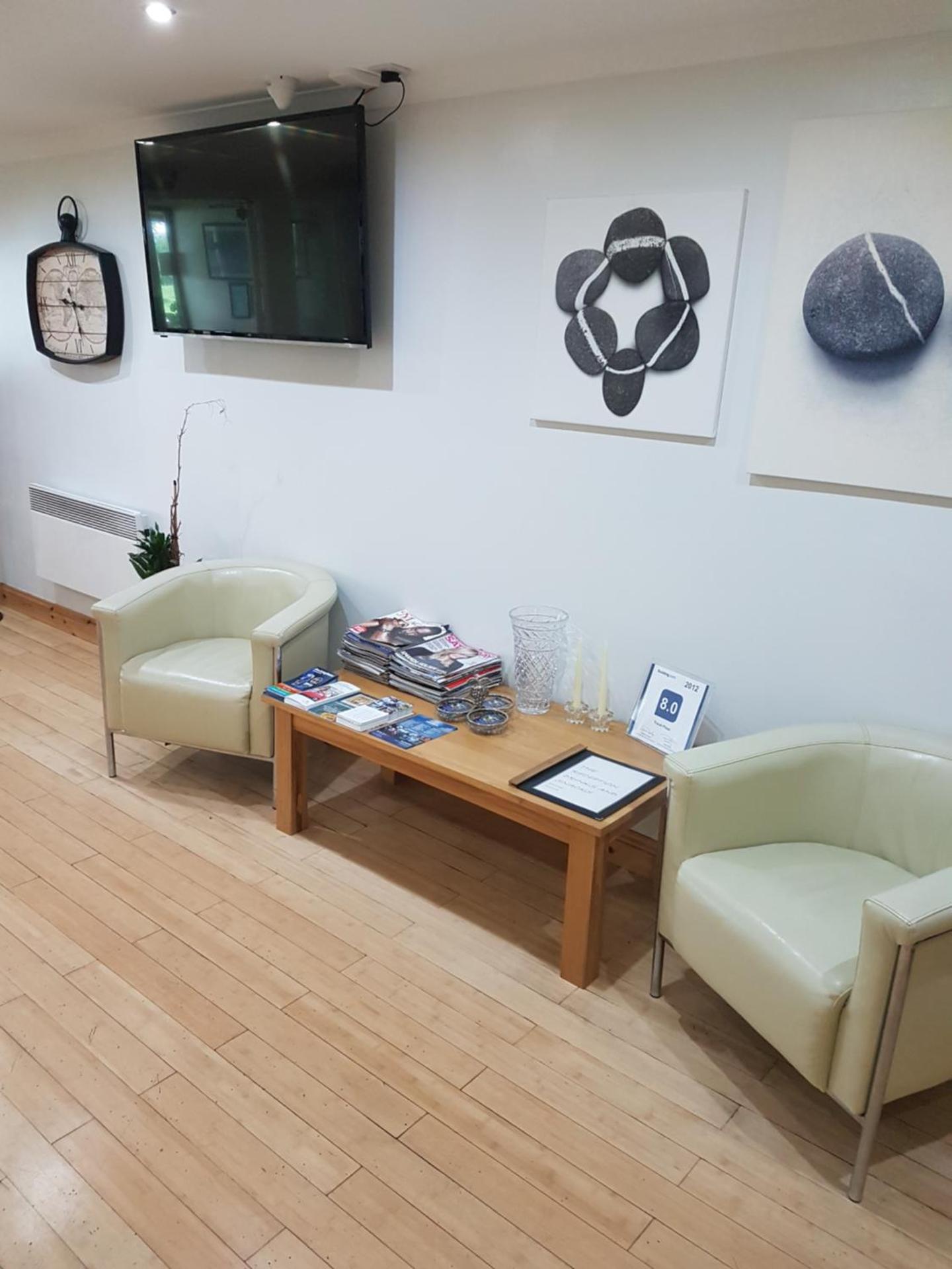 Communal lounge/ TV room