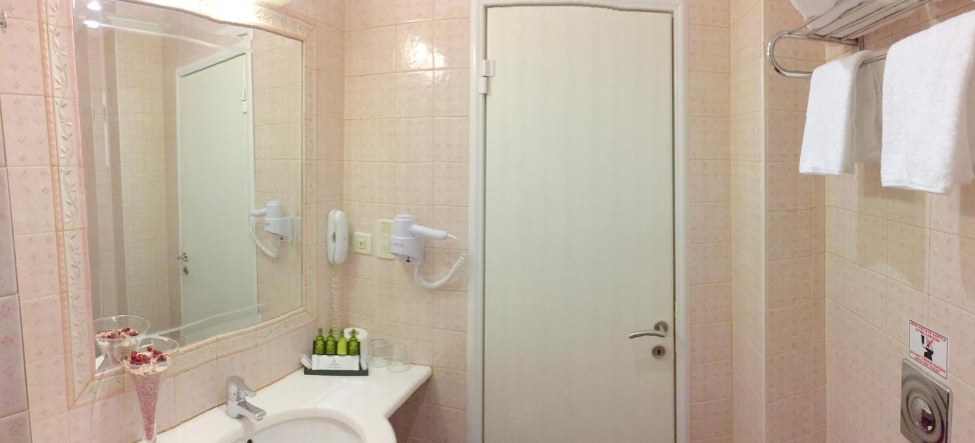 Economy Double or Twin Room