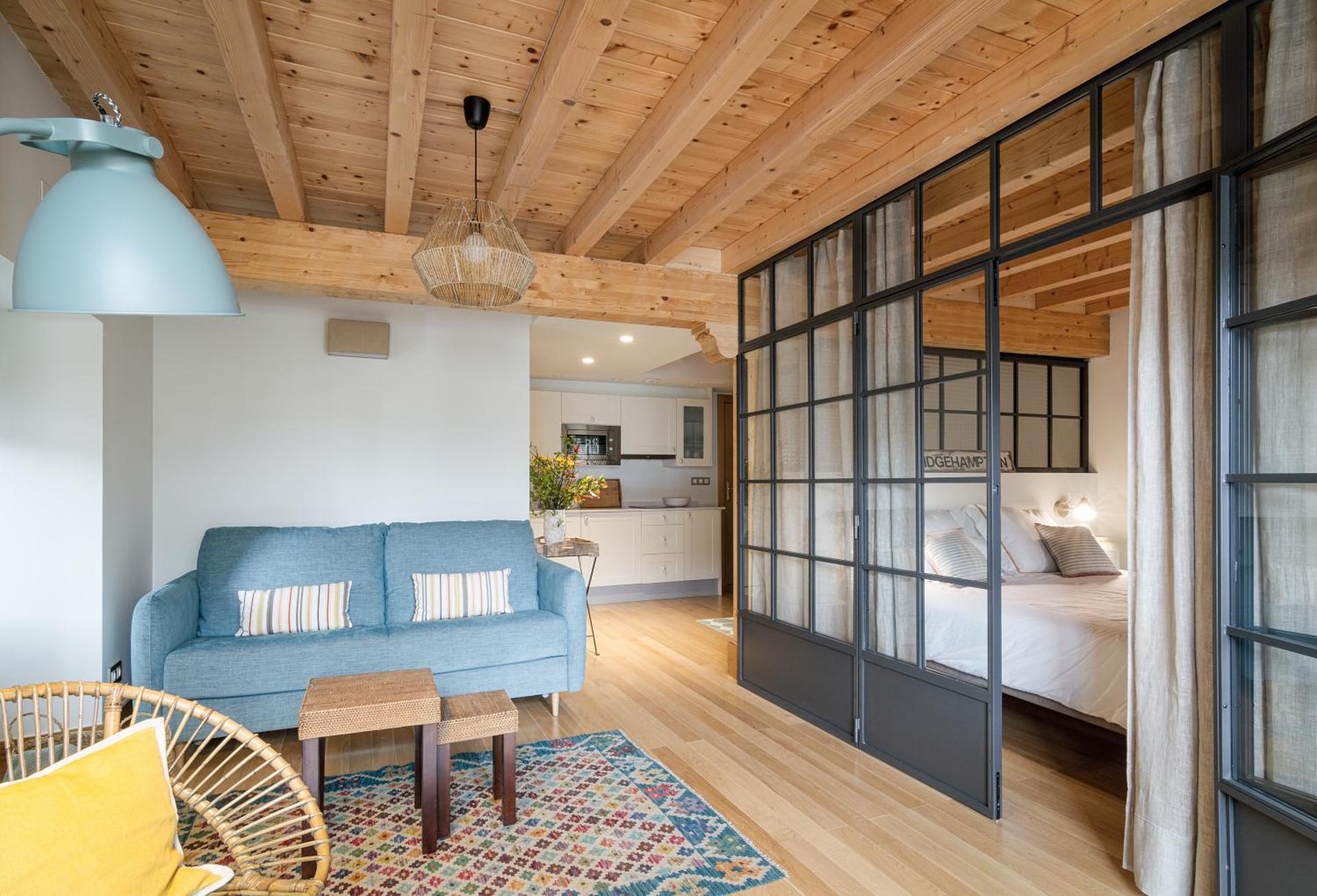 Apartment with Balcony