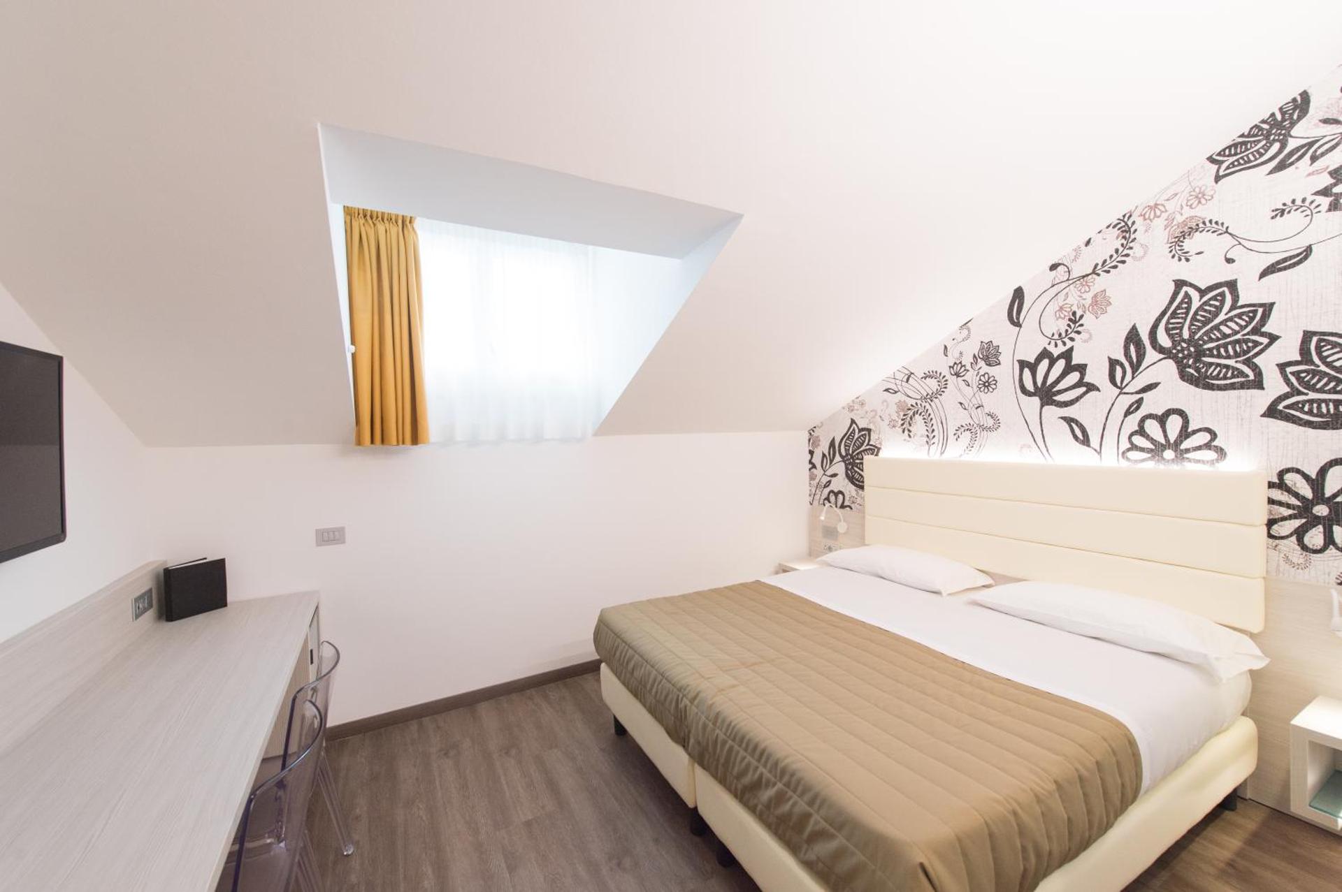 Comfort Double or Twin Room - Attic