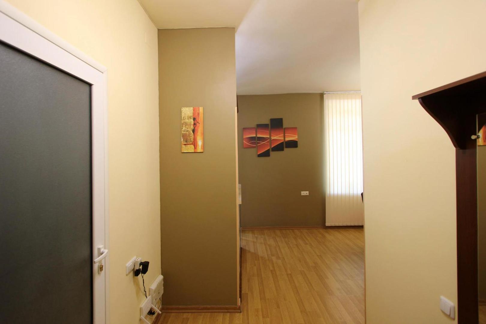 Zdjęcie 7: Studio with balcony on Sayat nova avenue