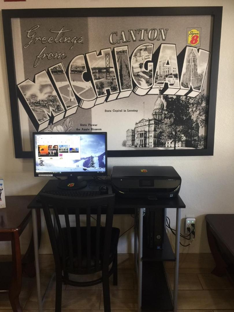 Φωτογραφία 10: Super 8 by Wyndham Canton/Livonia Area