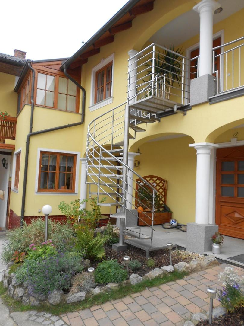 Zdjęcie 6: Weingut - Gästezimmer zum Schwalbennest