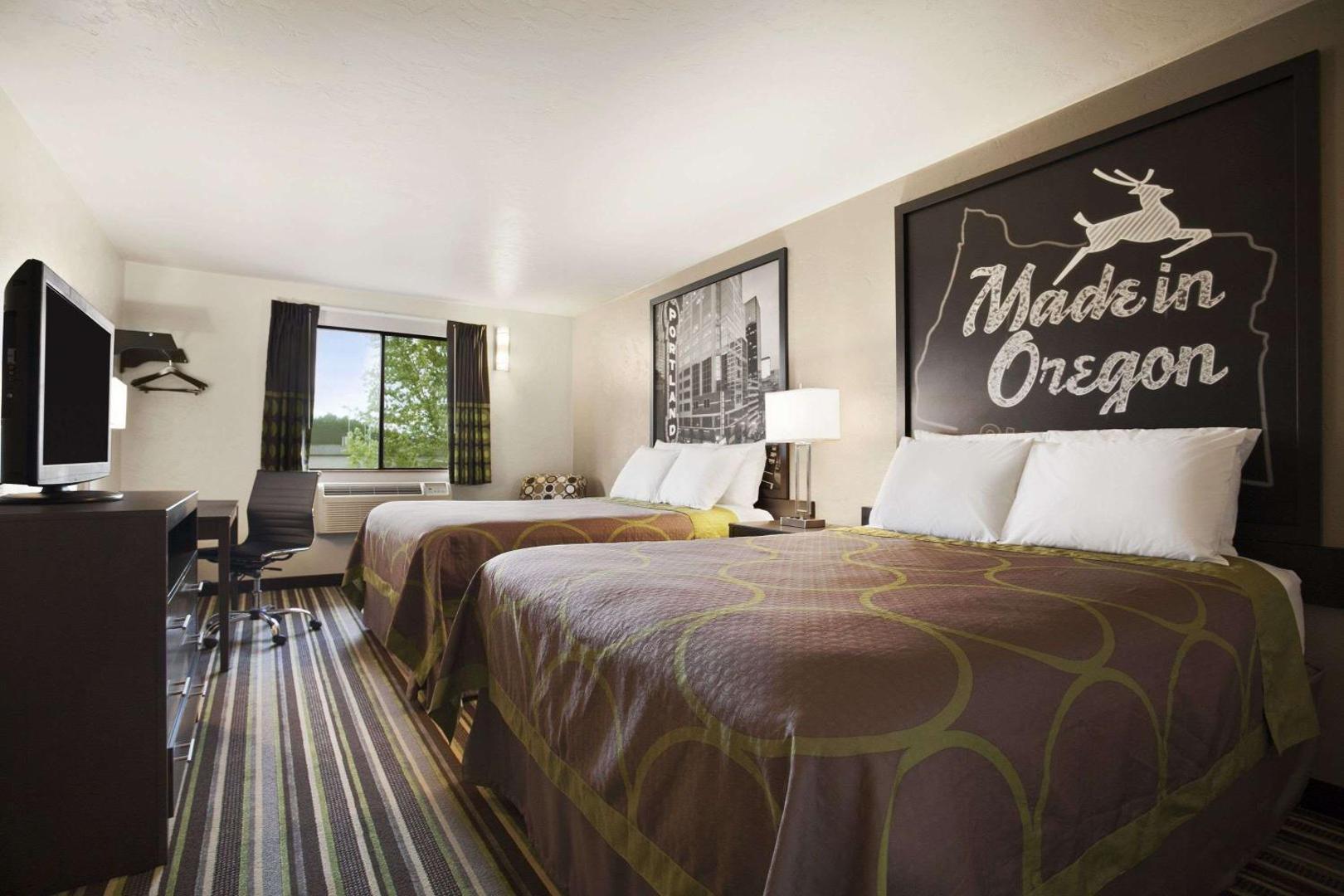 Foto 8: Super 8 by Wyndham Portland Airport