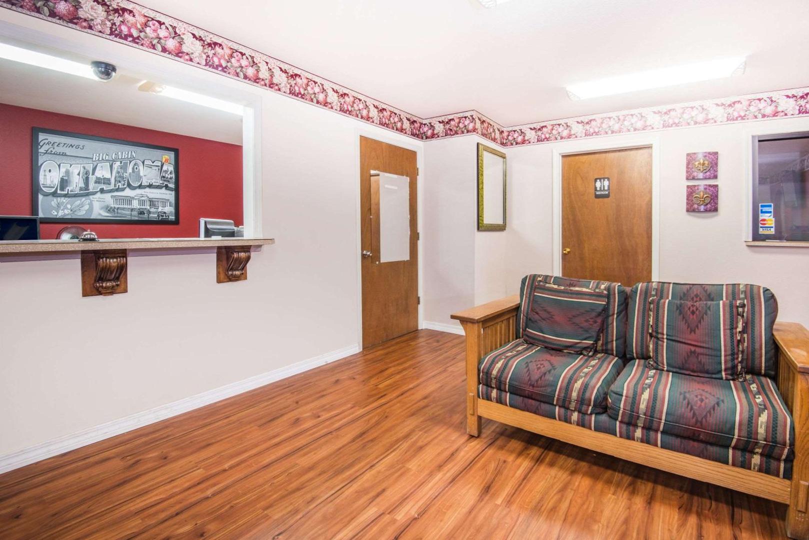 Foto 6: Super 8 by Wyndham Big Cabin/Vinita Area