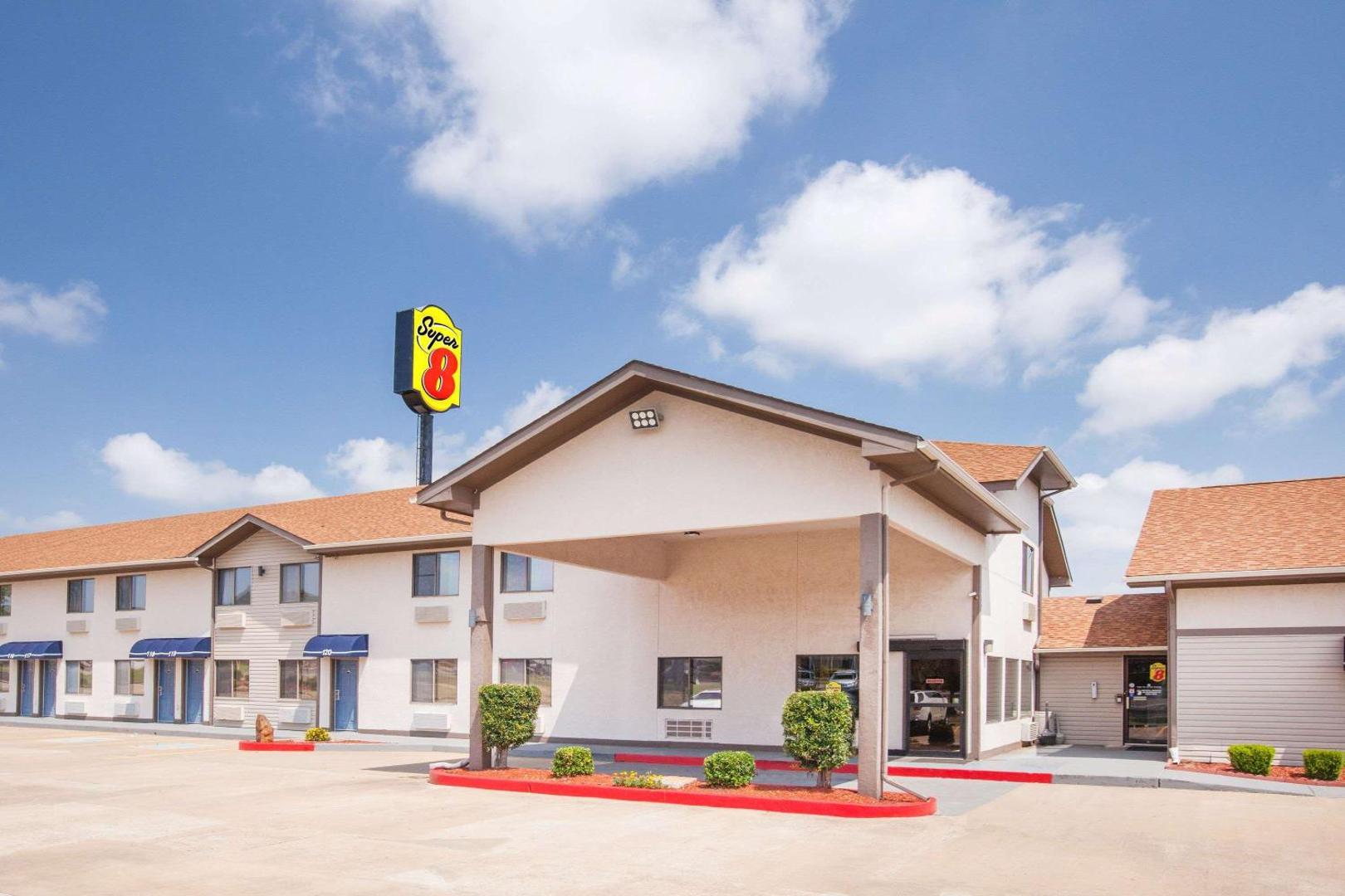 Fotografia 2: Super 8 by Wyndham Van Buren/Ft. Smith Area