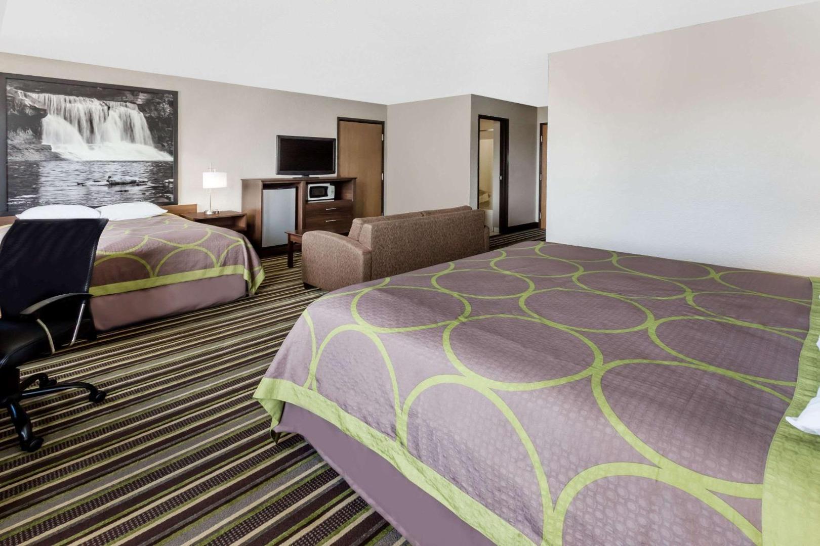 Photo 9 : Super 8 by Wyndham Plymouth