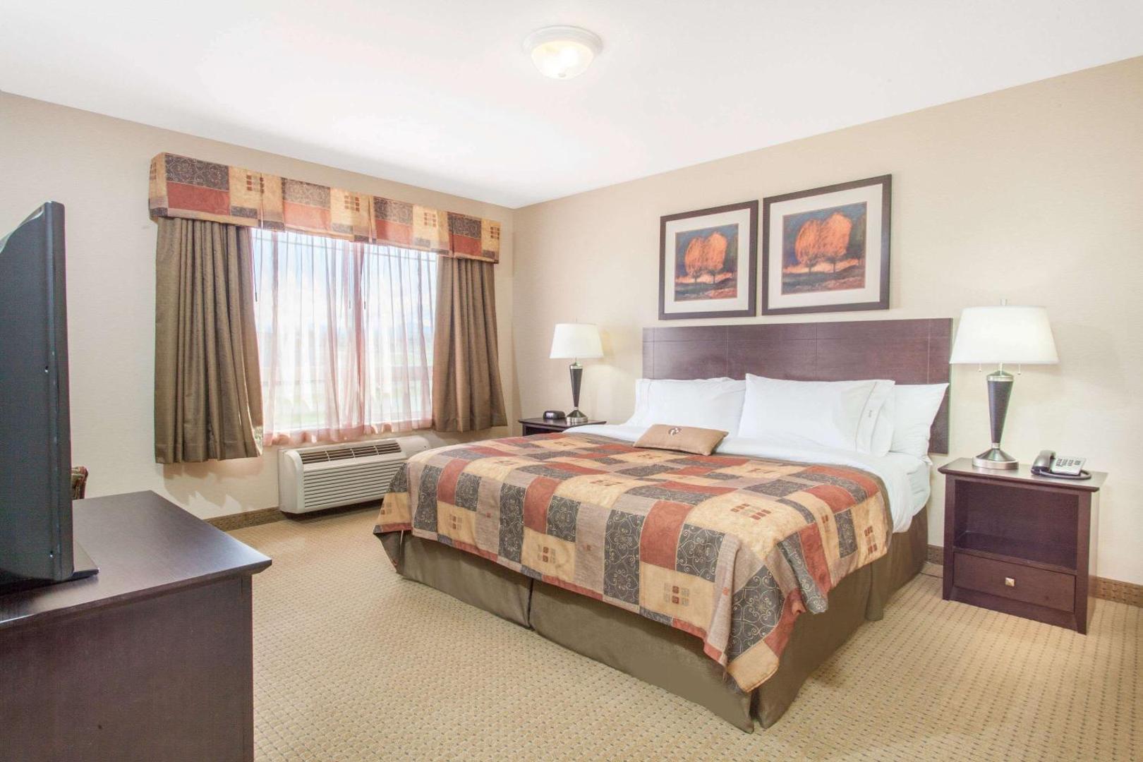 Foto 7: Ramada by Wyndham Pincher Creek