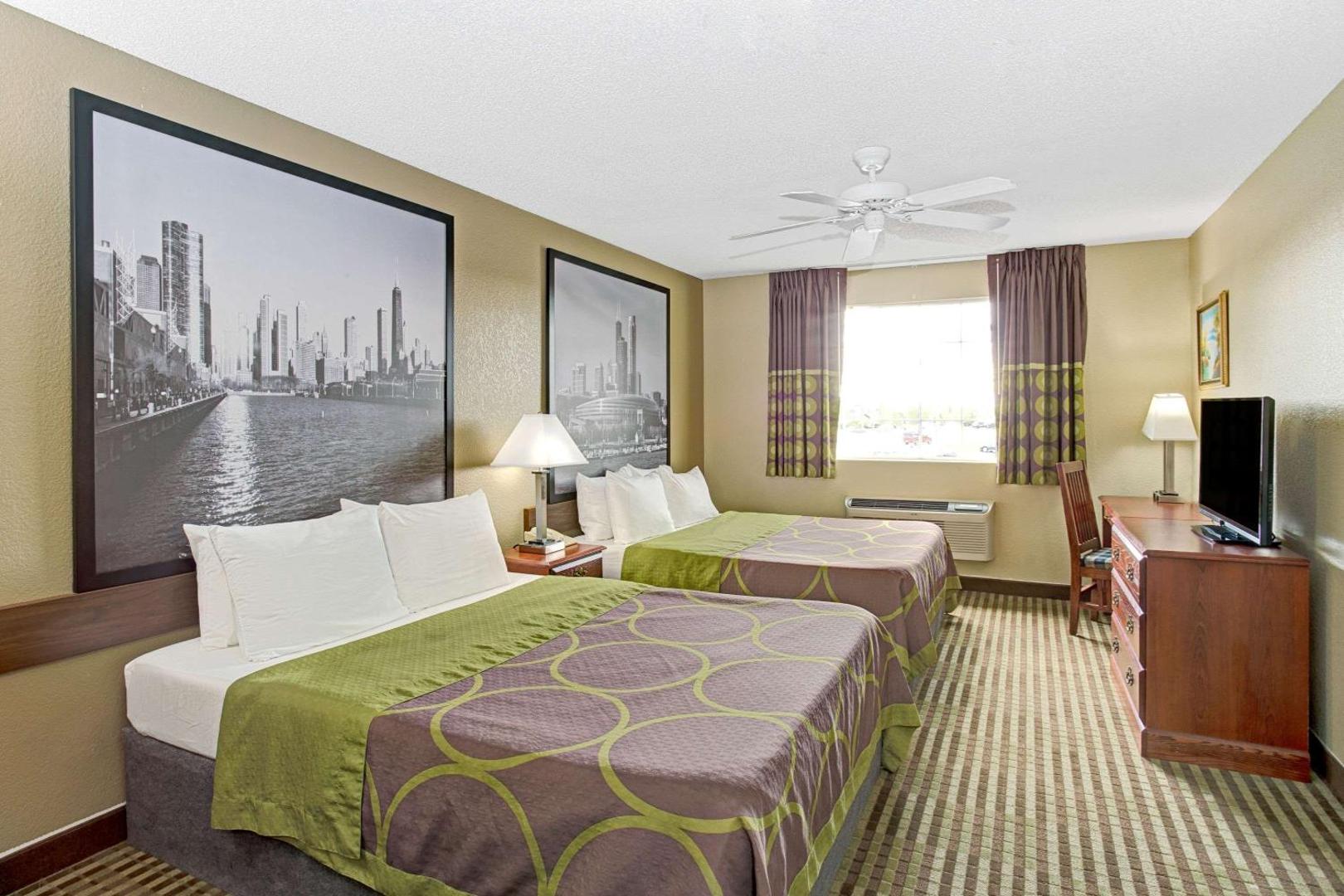 Kuva 8: Super 8 by Wyndham Gurnee
