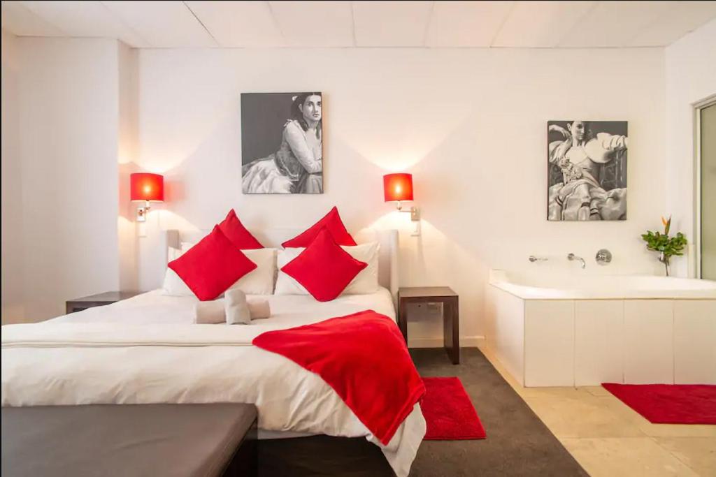 Adderley, City Centre pad - KING BED - 62sqm - Pool-parking-WiFi60Mbps-CTICCの写真6
