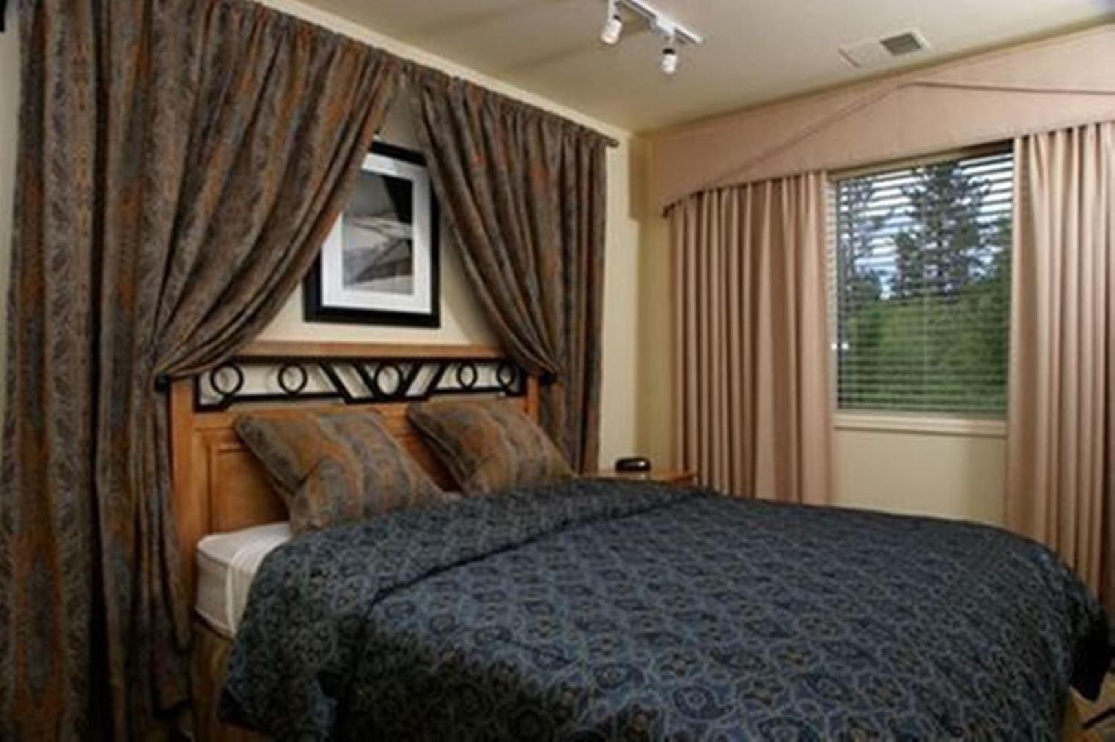 Foto 9: Lodge at Kingsbury Crossing