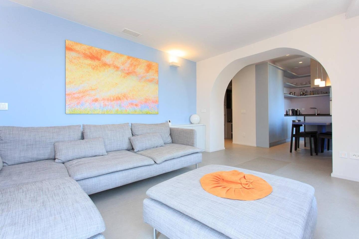 Foto 3: Pure & chic 2beds/2baths in centre!