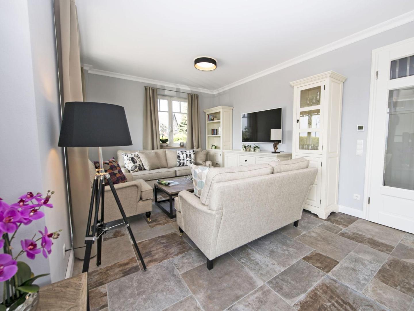 Bild 4: Reethus Reddevitz mit Kamin, Sauna, Terrasse, Boddenblick