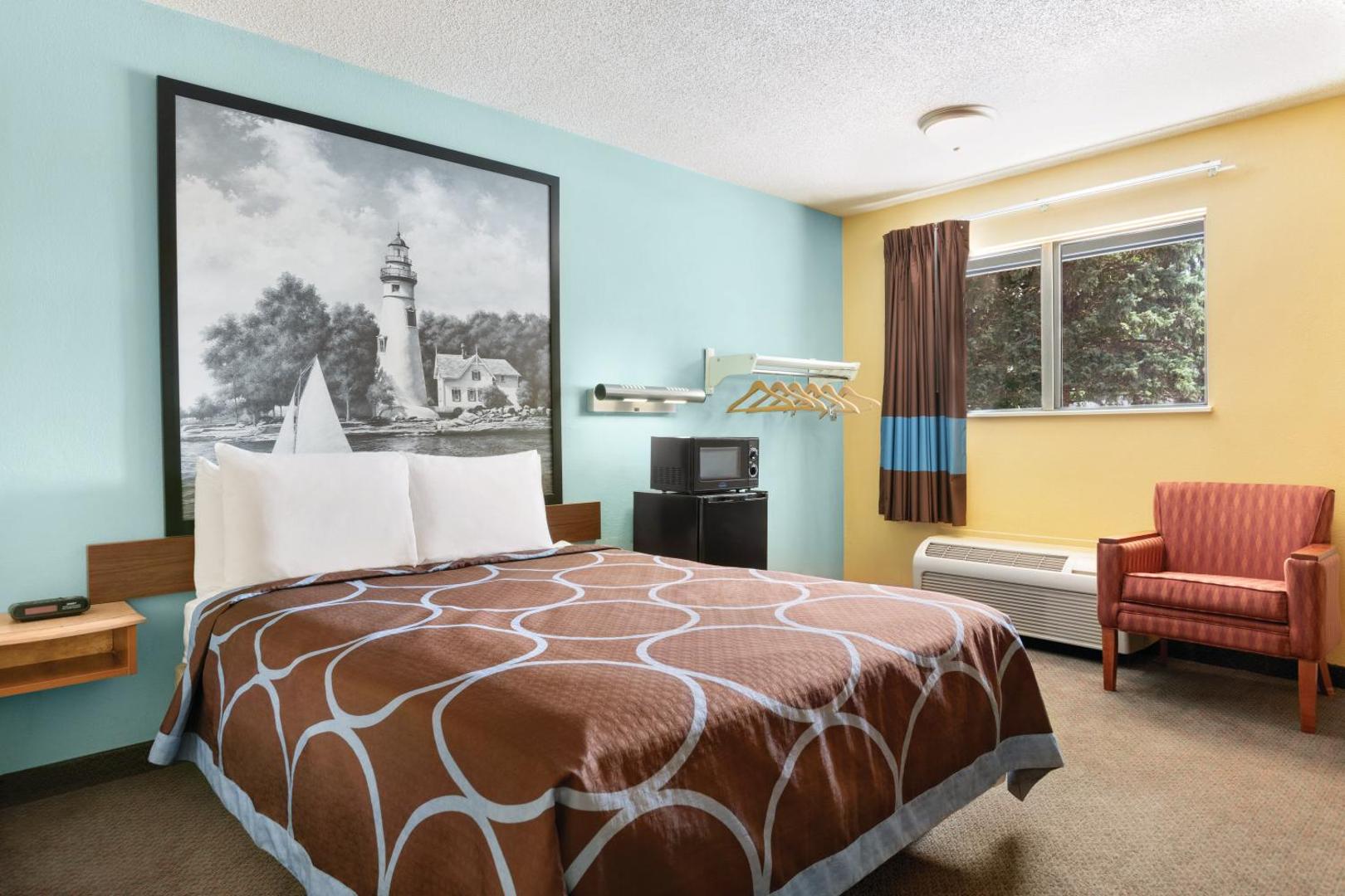 Foto 8: Super 8 by Wyndham Findlay
