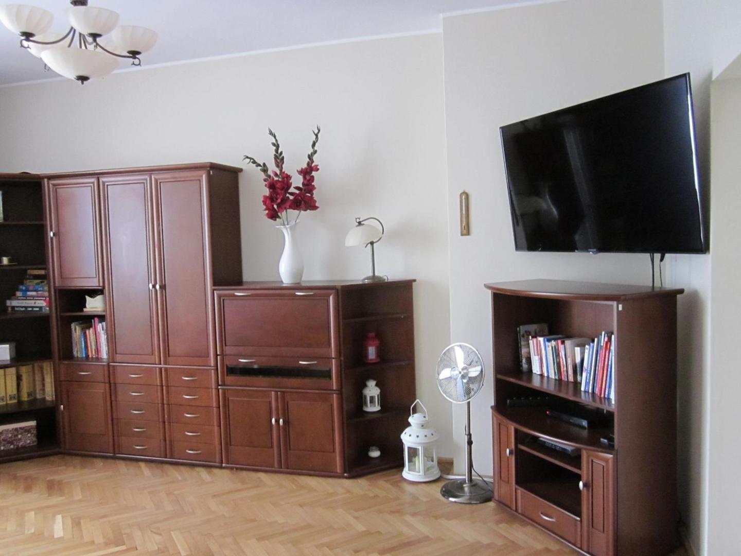 Centrum, 700m do plaży - 2 sypialnie, salon, balkon, bezpłatny parking,の写真5