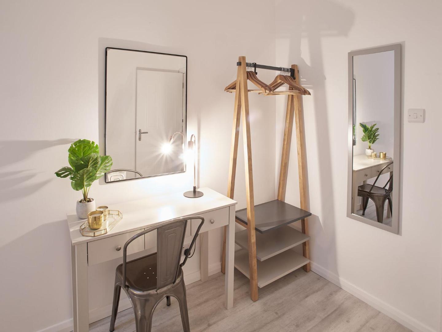 Фотография 6: Host & Stay - The Surfer's Loft Apartment