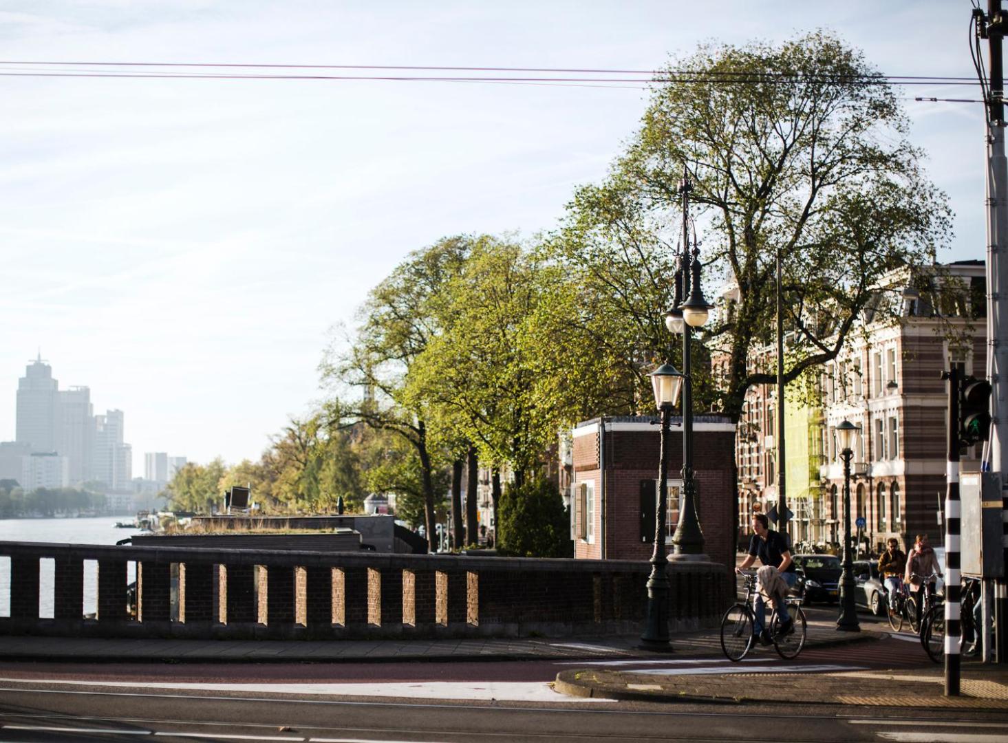 Kuva 11: SWEETS - Nieuwe Amstelbrug