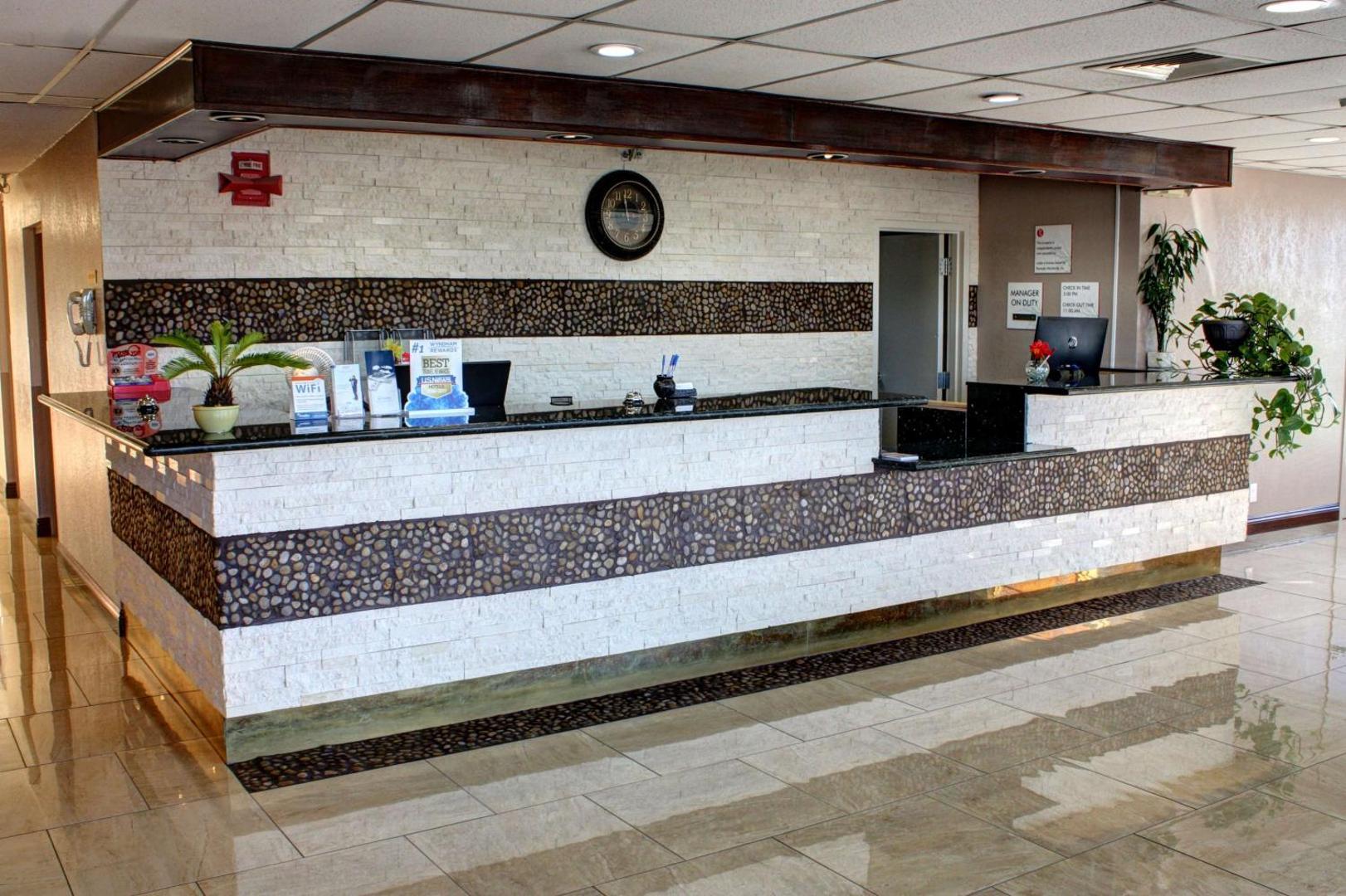 Foto 2: Ramada by Wyndham Grand Junction