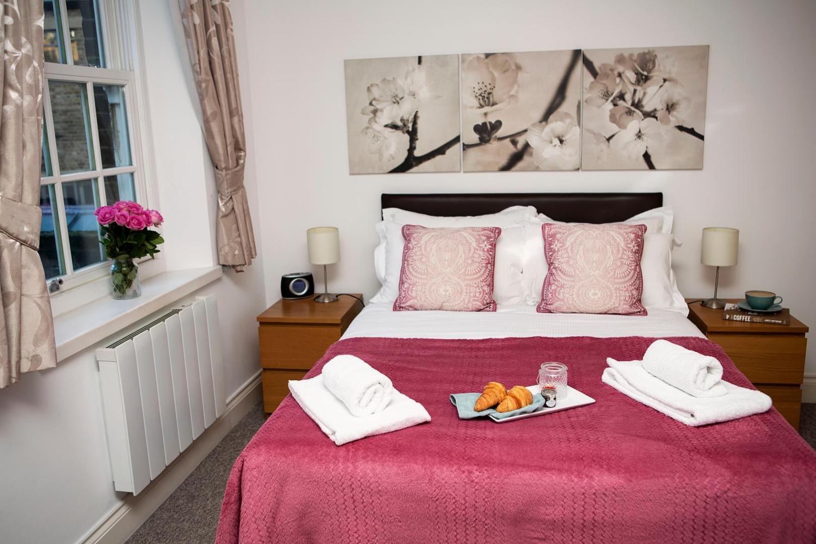 Fotografia 4: Apt 2, Trafalgar Square 2nd Floor by Indigo Flats