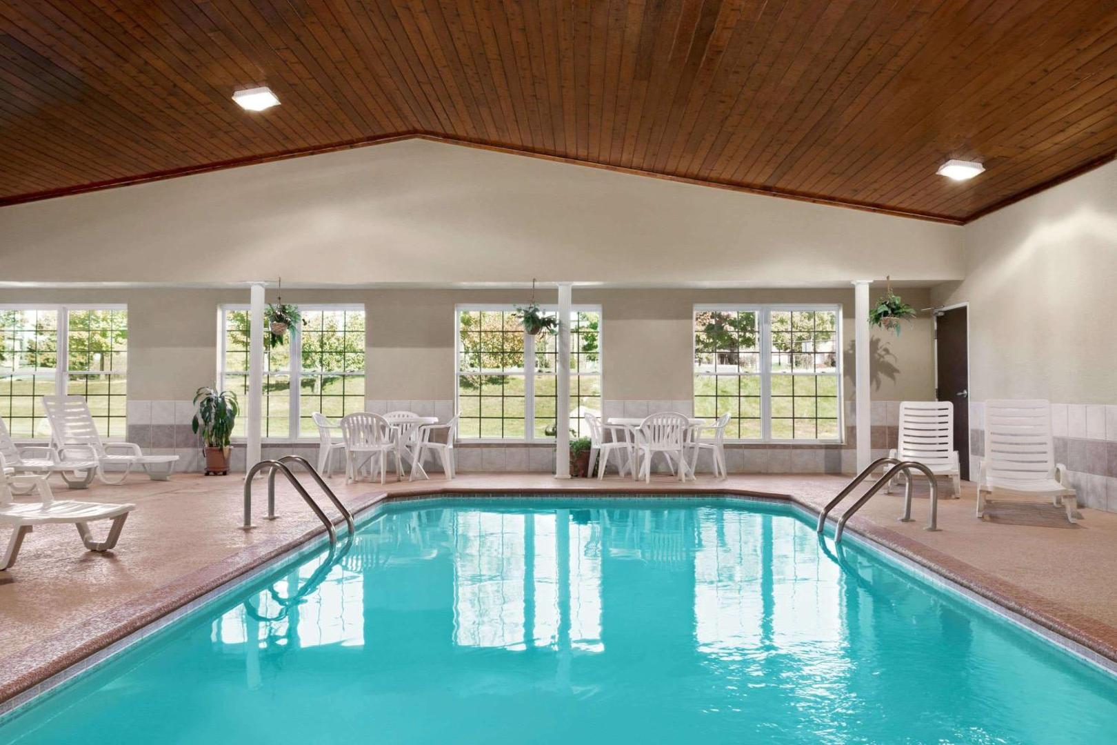 Foto 4: Ramada by Wyndham Elizabethtown