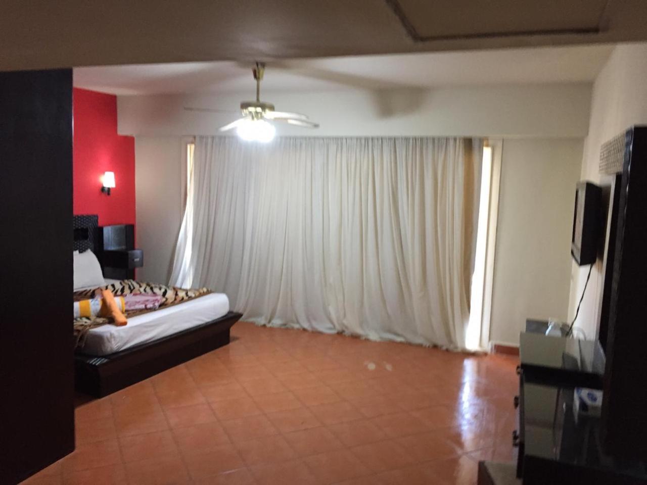 Kuva 8: Chalets in Porto Sokhna - Pyramids - Families Only