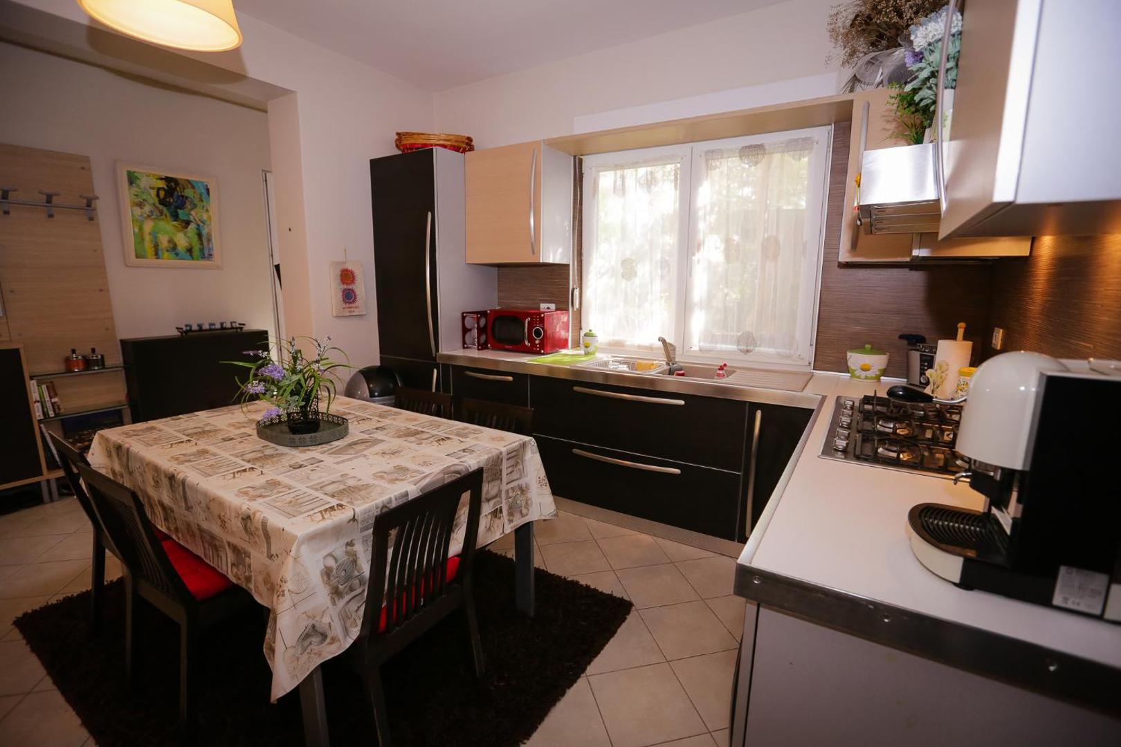 Zdjęcie 6: Pine-Tree Apt w/ Private Garden 50 m from the Sea
