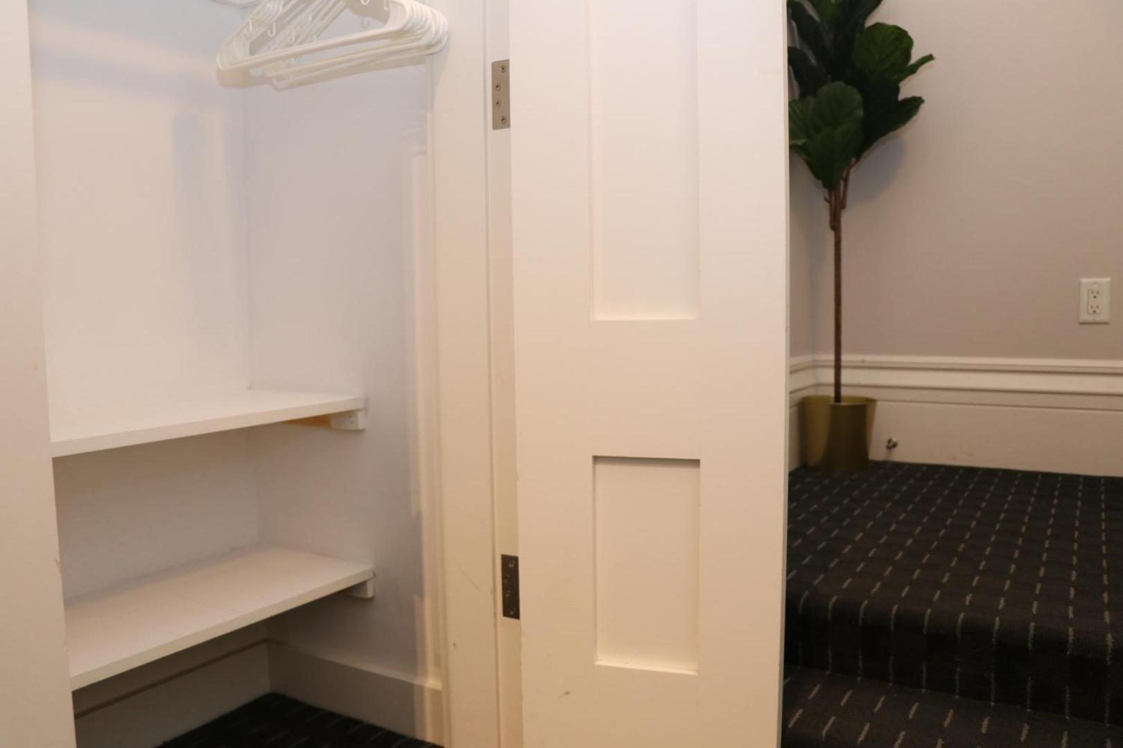 Foto 10: Charming & Stylish Studio on Beacon Hill #3