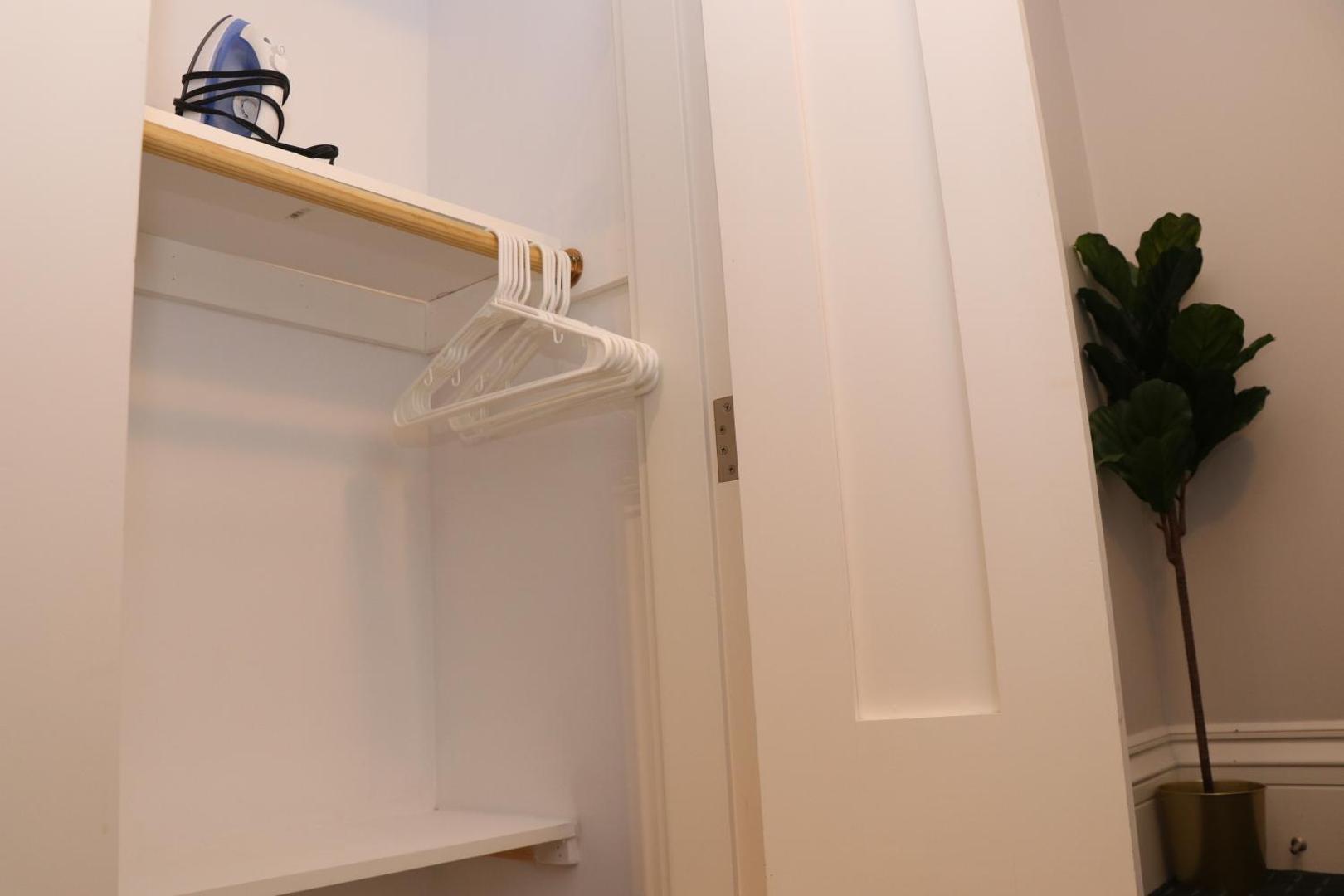 Foto 8: Charming & Stylish Studio on Beacon Hill #3