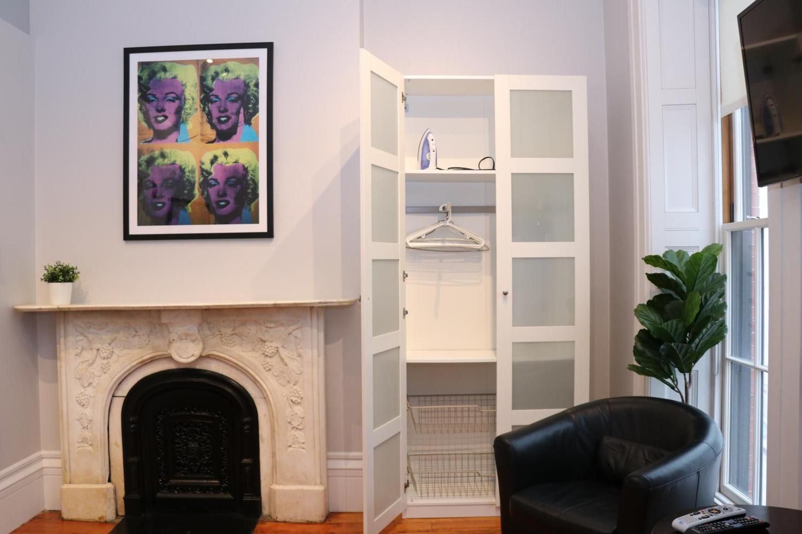 Foto 8: Charming & Stylish Studio on Beacon Hill #8