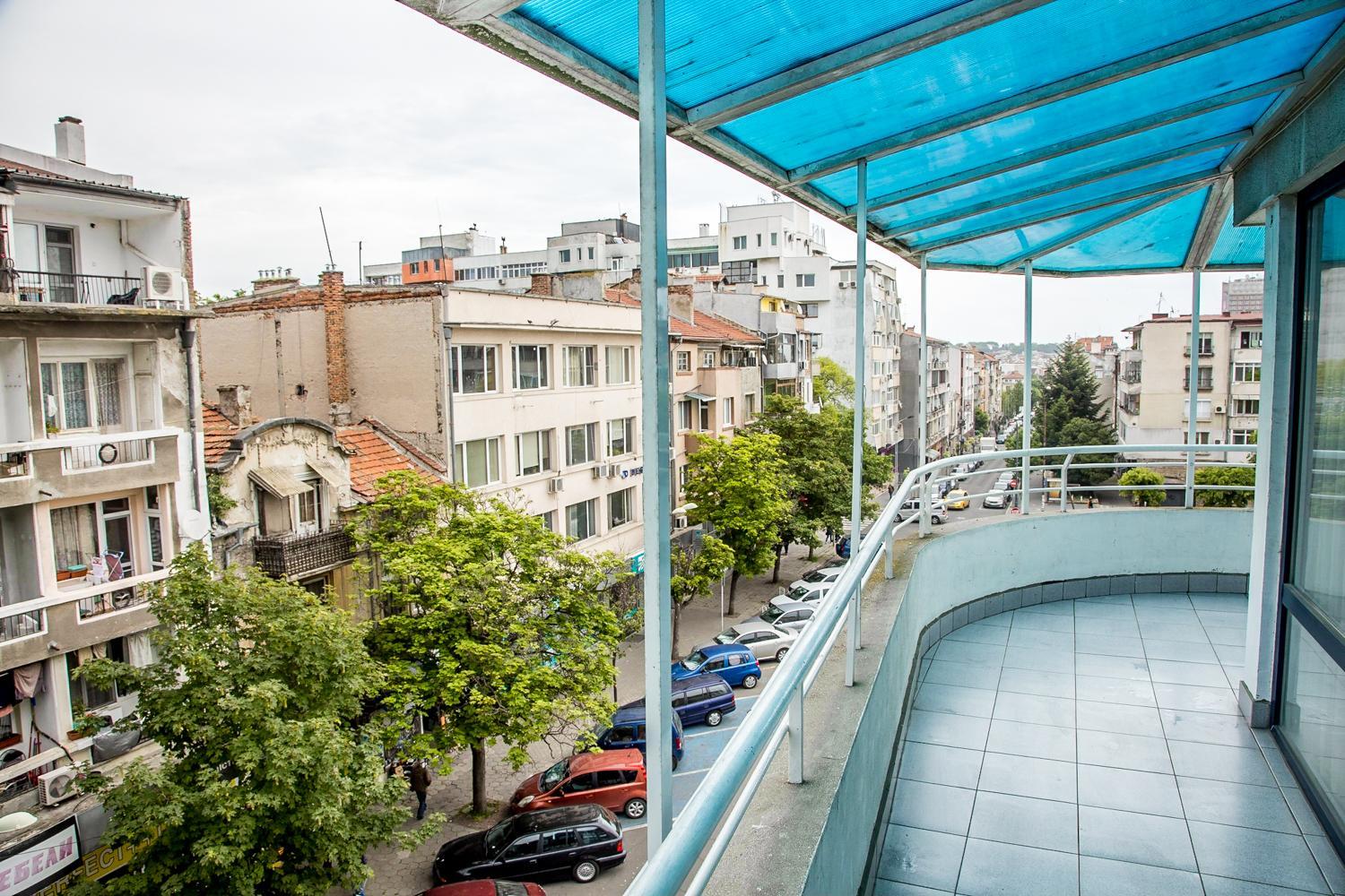 Spacious & Sunny Maisonette with Terrace near Centre by Flаt Manаger的照片7