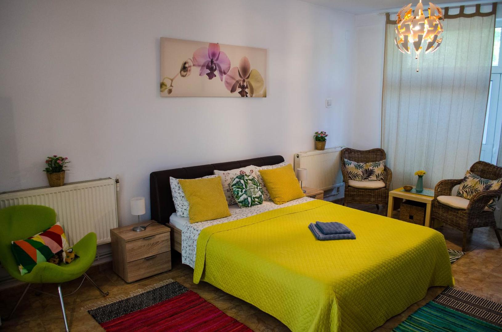 Foto 10: Collosal Studio