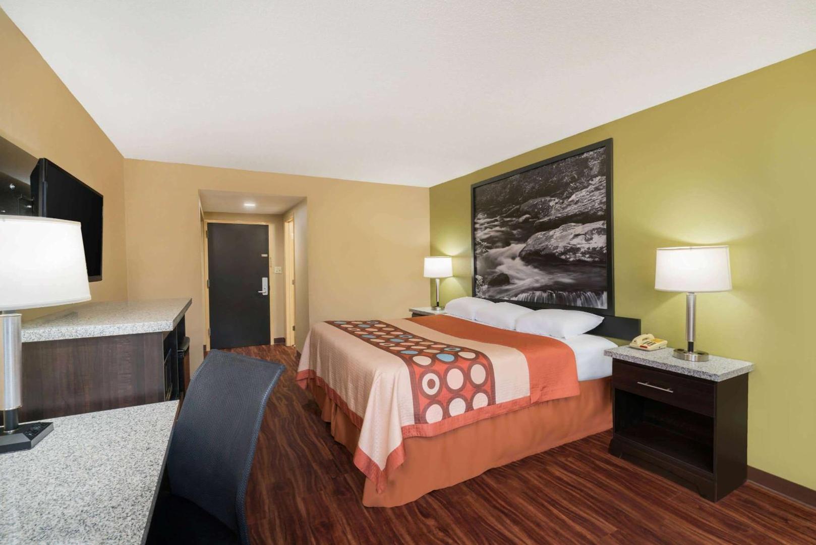 Foto 8: Super 8 by Wyndham Raleigh North East