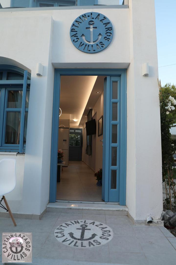 Photo 10 : Located by the sea one beachfront Private Captain Lazaros Pool Villa with loft in 750sqm spacious private plot-Jacuzzi-sunrelax-furnished terace-gazebo-private parking,sleep 3 adults and 2 children, just steps from the Black Beach-Seaview