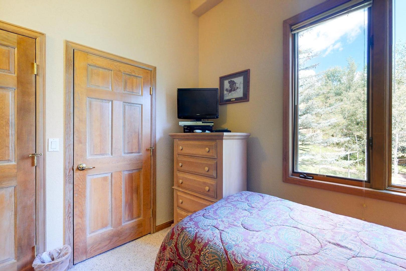 Sun Vail E photo 10