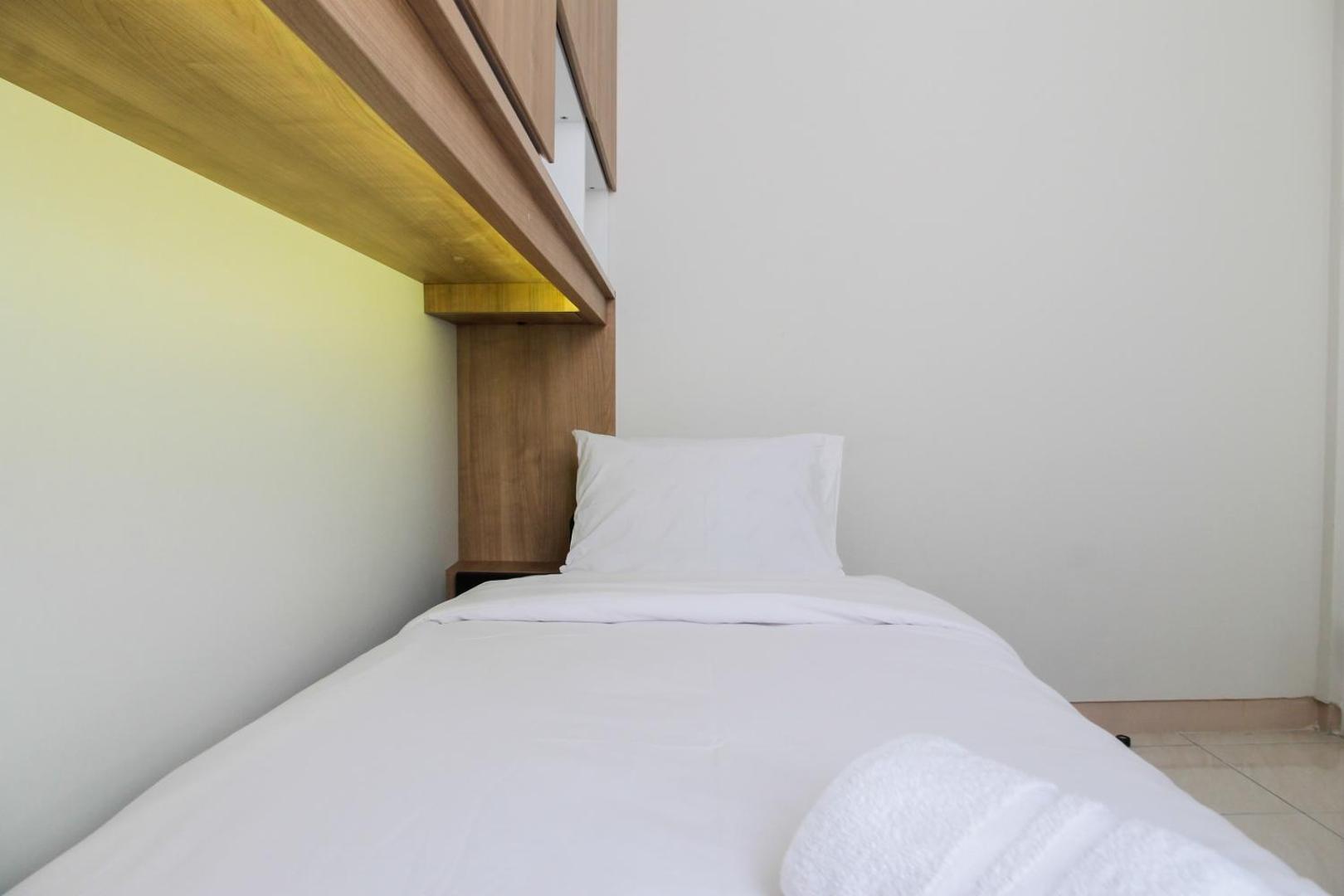 Foto 10: 2BR with Sofa Bed at Springlake Summarecon Apartment By Travelio