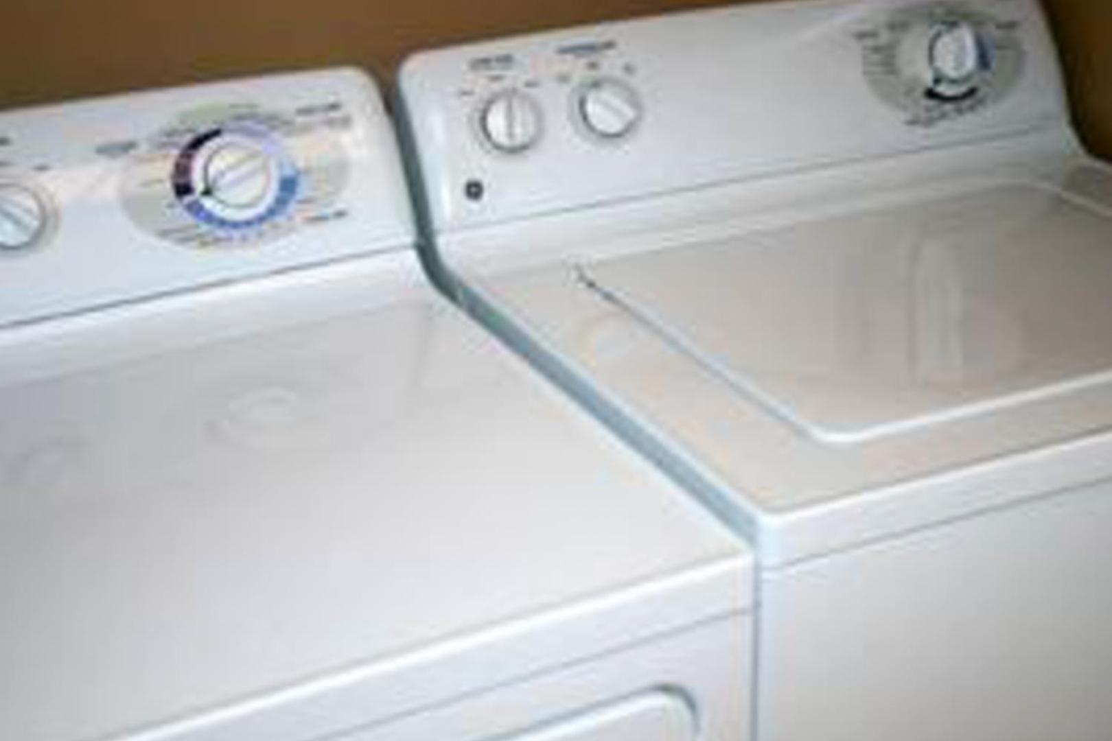 Foto 2: High Pointe E45