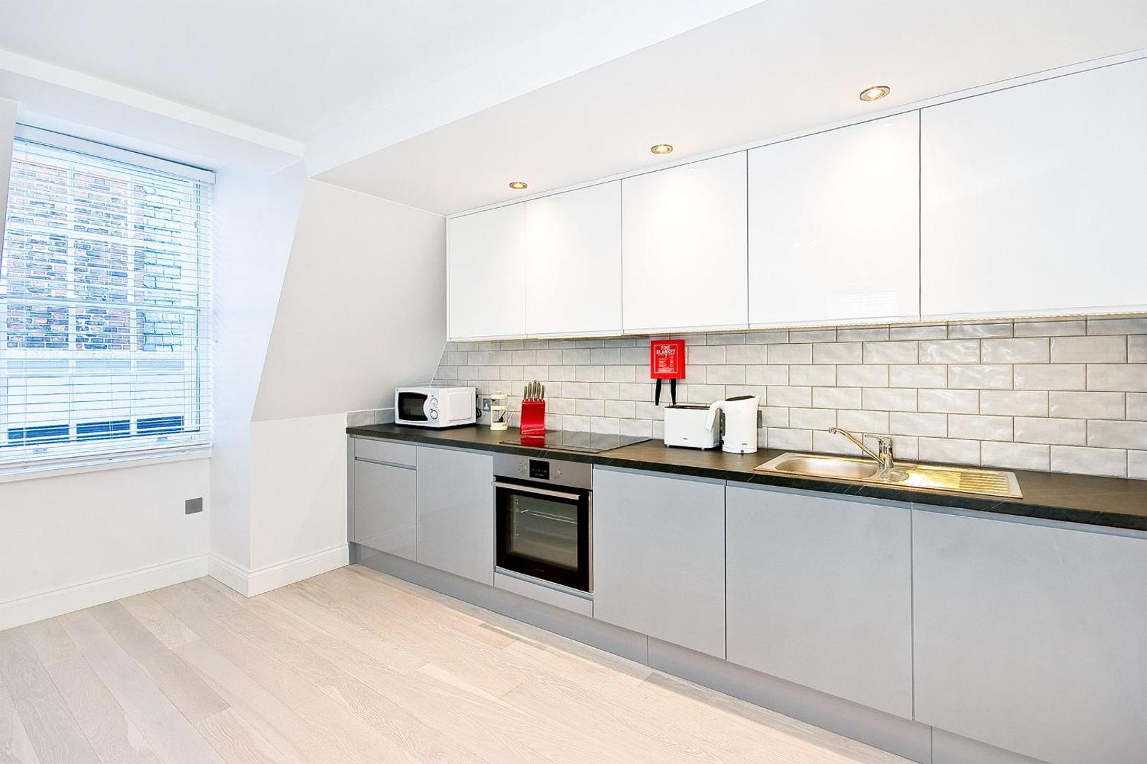 Bild 5: Eldon Chambers Flat 2 by City Living London