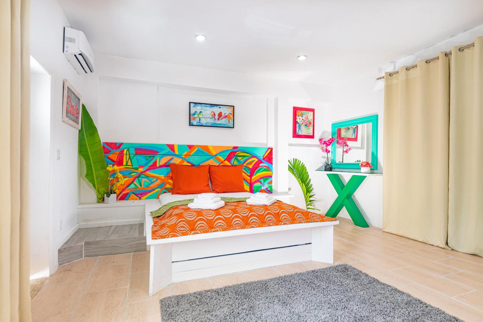 Фотография 10: Studio 7 - Oceanfront Apartment