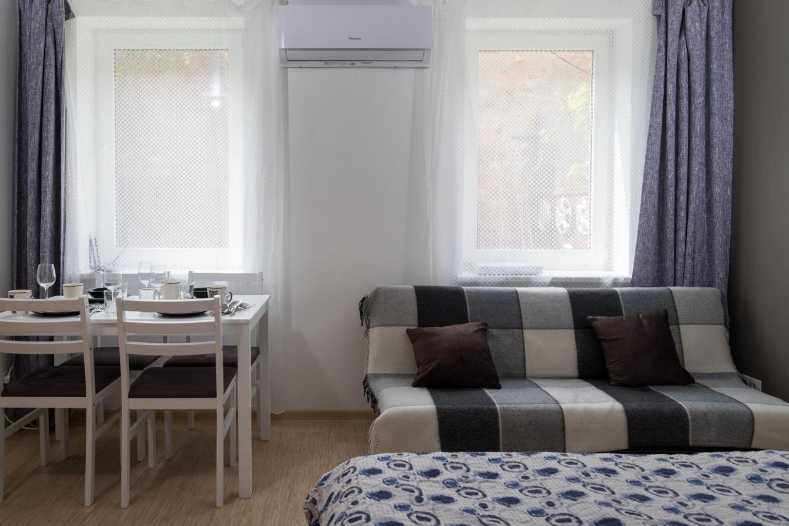 Foto 7: Comfortable Bed, 10 min walk to center