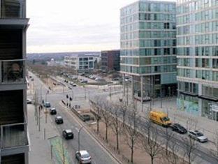 Foto 10: Cotels at Vizion Serviced Apartments, Superfast Broadband, Central Location, Free Parking, Fully Equipped Kitchen