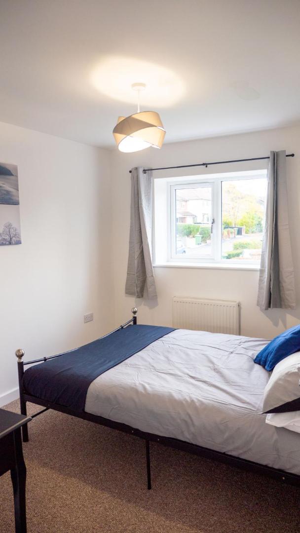 Billede 10: Didcot- Private Flat with Garden & Parking 03