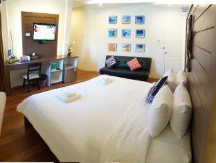 Фотография 2: Bed By Cruise Hotel At Samakkhi-Tivanont
