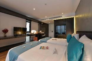 The Code Hotel & Spa Da Nang - Complimentary Daily Afternoon Tea in Sky Barの写真5