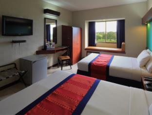 Microtel by Wyndham Eagle Ridge photo 5