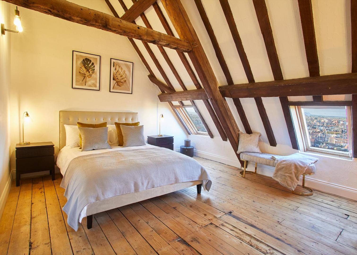 Zdjęcie 2: Host & Stay - The Coach House