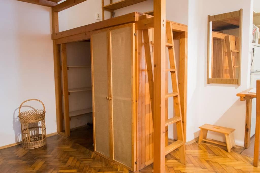 Bilde 6: Pine Tree Studio in Historical City Centre