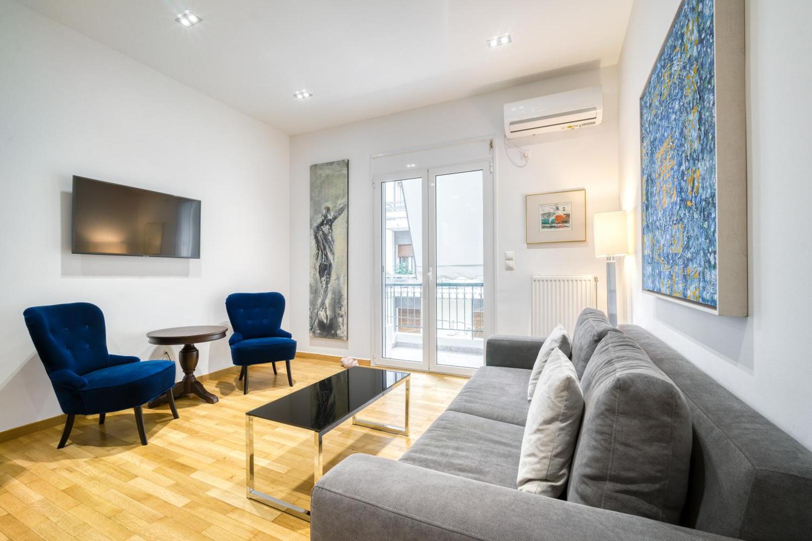 Foto 2: Stylish, Sunny New 2 Bedroom, Prime Central Athens