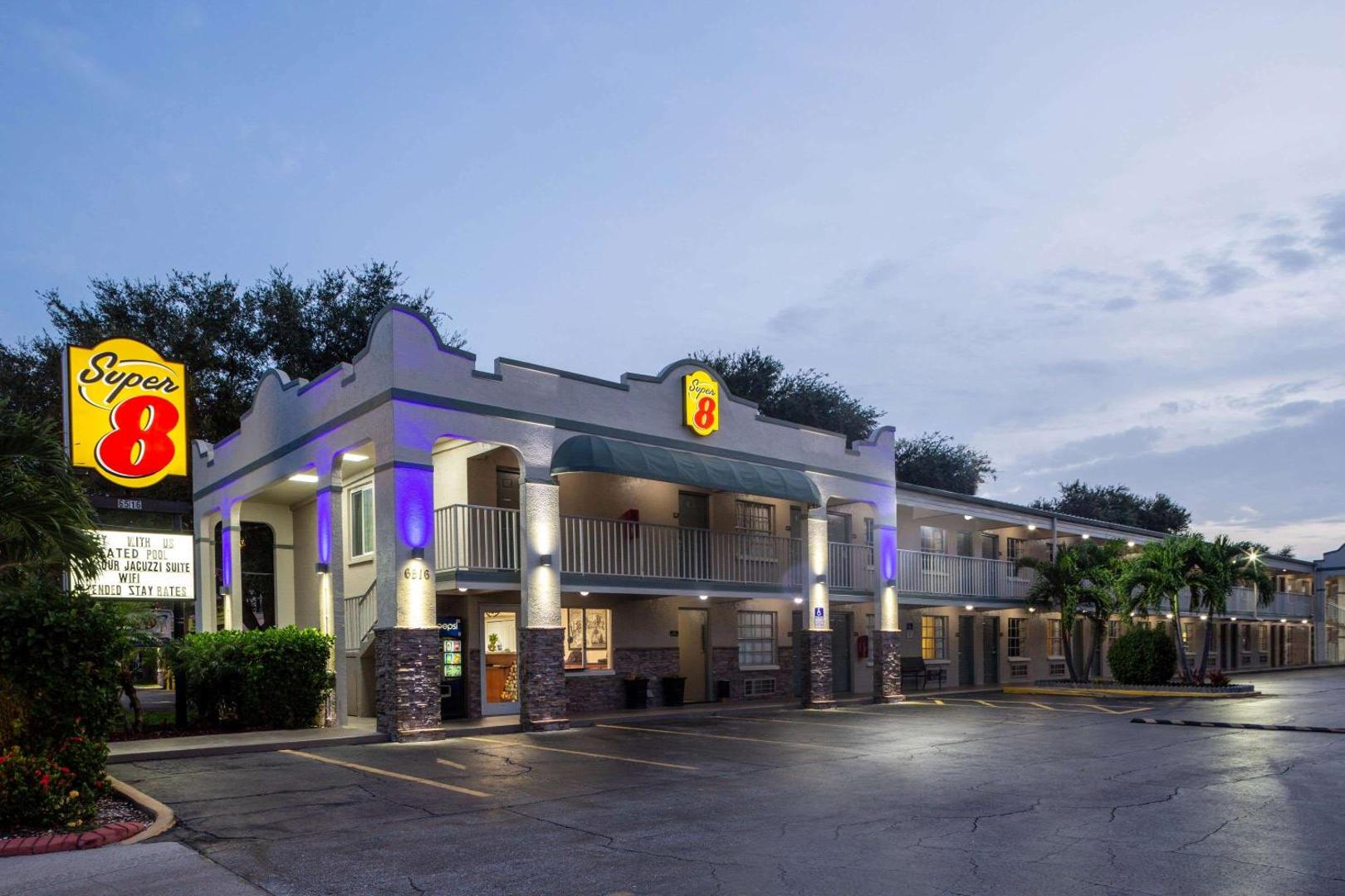 Φωτογραφία 2: Super 8 by Wyndham Bradenton Sarasota Area