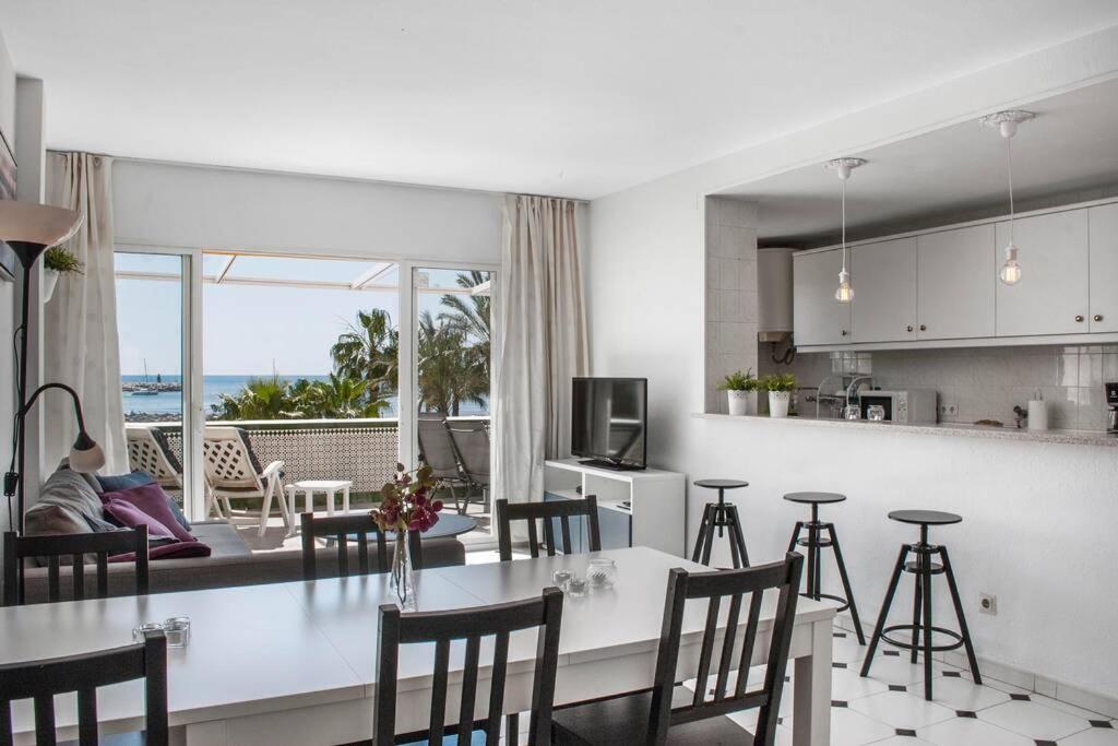 Foto 9: Beachfront in Benalmadena by Costarentals - Ref 70