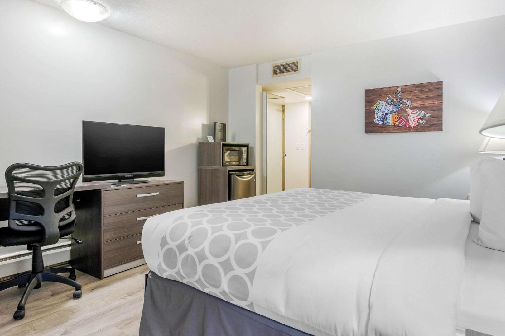 Bilde 4: Super 8 by Wyndham Macleod Trail Calgary
